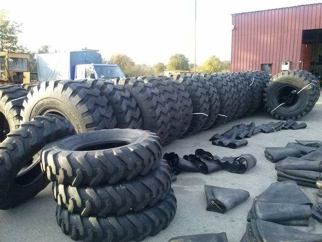 kvalitetni-uvozni-pneumatici-za-gradjevinske-masine